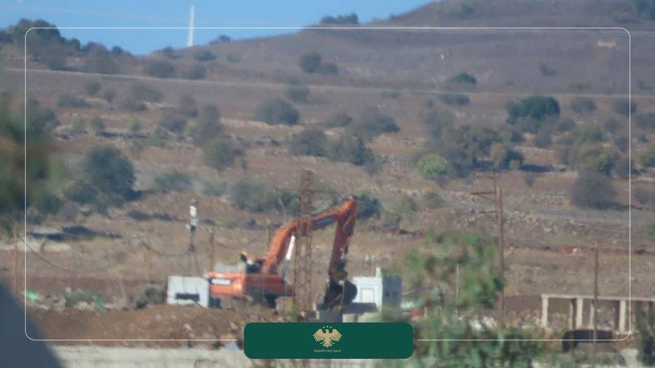 جرافة إسرائيلية في نقطة الحميدية بريف القنيطرة - مواقع التواصل الاجتماعي