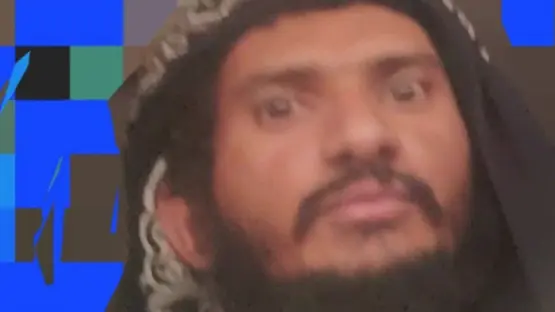 استهدفت غارة جوية أميركية بطائرة مسيرة، قيادياً بارزاً بتنظيم "القاعدة" في جزيرة العرب، مساء السبت، خلال تنقله على دراجة نارية، في منطقة الحصون شرقي محافظة مأرب. 