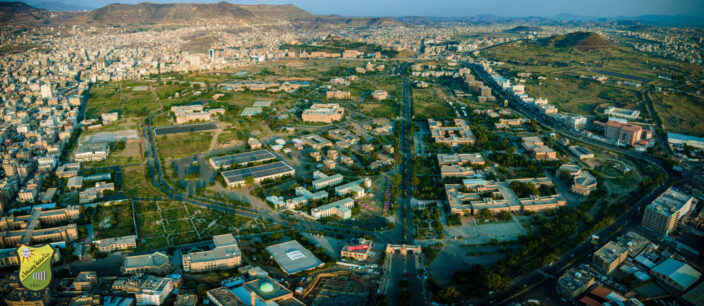 غدت جامعة صنعاء، أقدم وأكبر مؤسسة أكاديمية في اليمن، خاضعة للوصاية الأيديولوجية والأمنية لجماعة "الحوثي"، بعد أن تحول الحرم الجامعي إلى أداة للتعبئة السياسية وإقصاء العلم المستقل. 