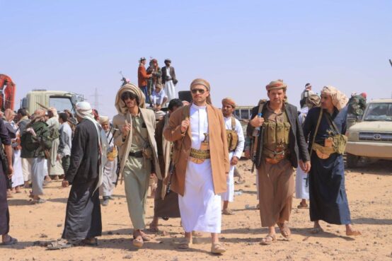 تتزايد مظاهر الانفلات الأمني داخل القبائل اليمنية في مناطق سيطرة جماعة "الحوثي" بصورة لافتة، رغم الخطاب المتكرر عن جهود الصلح واحتواء النزاعات.