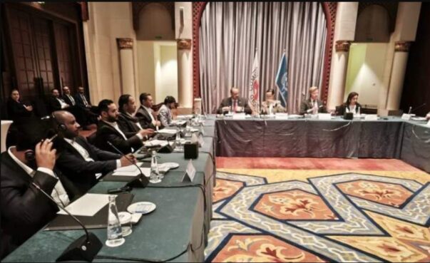 بعد سنوات من الجمود والتعثر، أعاد اتفاق "مسقط" لتبادل المحتجزين اليمنيين ملف الأسرى والمختطفين إلى صدارة المشهد، بوصفه أحد أكثر الملفات حساسية وتعقيداً في الحرب المستمرة منذ أكثر من عقد.