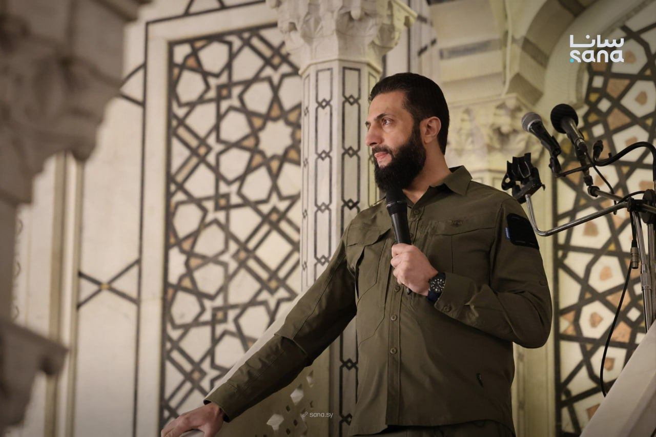 الرئيس أحمد الشرع على منبر الجامع الأموي بدمشق في أول ذكرى لسقوط نظام الأسد - سانا