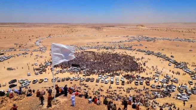 في غضون أسابيع قليلة، شهدت المحافظات الشرقية في اليمن تحولات متسارعة، أعادت ترتيب موازين القوى داخل معسكر الشرعية، ودفعت بحضرموت والمهرة إلى واجهة مشهد معقد، يتجاوز الخلافات المحلية، ليطال شكل الصراع اليمني ومساراته المستقبلية.