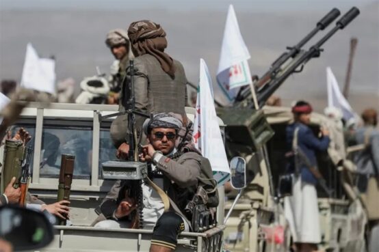 جددت منظمة مساواة للحقوق والحريات، مطالبتها بالإفراج الفوري وغير المشروط، عن 74 مدنياً من أبناء محافظة ذمار، مختفين قسراً لدى جماعة "الحوثي" منذ أكثر من 86 يوماً.