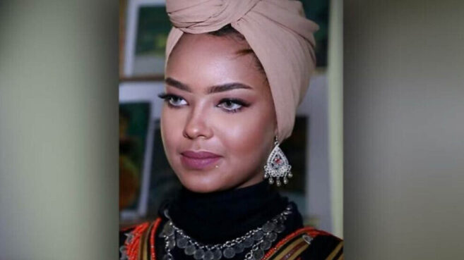 بعد نحو خمس سنوات من الاحتجاز، خرجت عارضة الأزياء اليمنية انتصار الحمادي، لتروي تفاصيل ما تصفها بـ"تجربة قاسية" داخل سجون جماعة "الحوثي"، في شهادة تعيد تسليط الضوء على أوضاع المحتجزات، في مناطق سيطرة الجماعة.