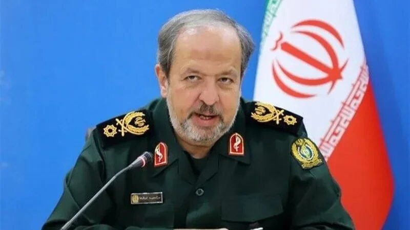 وزير الدفاع الإيراني مجيد ابن الرضا 