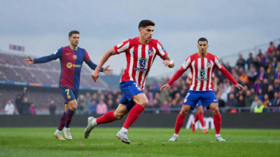برشلونة يصعّد مطاردته لجوليان ألفاريز… وأتلتيكو يرد: ليس للبيع