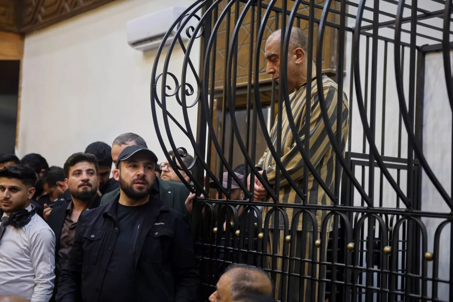 عاطف نجيب خلال محاكمته في القصر العدلي بدمشق