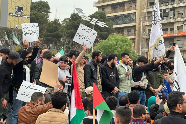 احتجاجات في سوريا على قرار الكنيست الإسرائيلي 