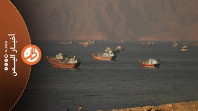 أثارت التفاهمات الجارية بين الولايات المتحدة الأميركية وإيران، تساؤلات متزايدة بشأن مستقبل جماعة "الحوثي"، في وقت تبدو فيه الجماعة أكثر تمسكاً بمكاسبها داخل اليمن، وأكثر حرصاً على انتزاع اعتراف سياسي بسلطتها، دون تقديم تنازلات تتعلق بسلاحها أو نفوذها العسكري.