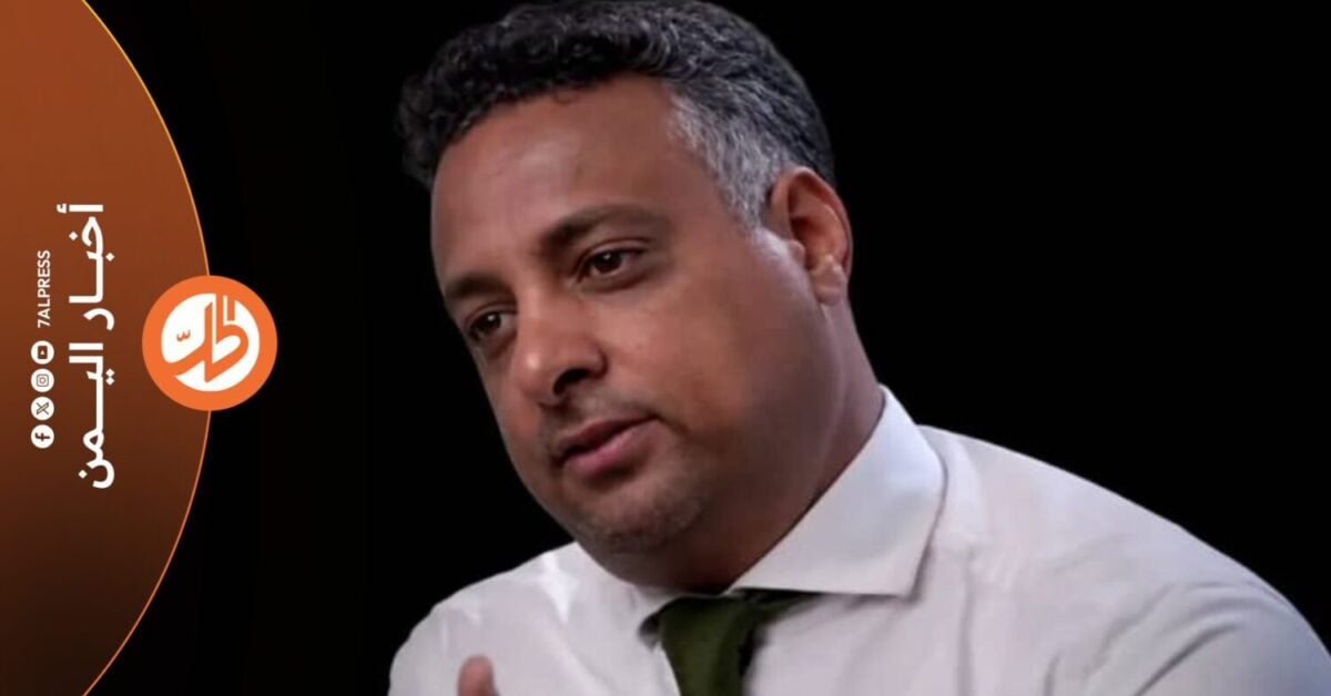 اتهمت الحكومة اليمنية جماعة "الحوثي" الموالية لطهران، بالوقوف وراء اغتيال القائم بأعمال المدير التنفيذي للصندوق الاجتماعي للتنمية وسام قائد، في قضية أثارت اهتماماً واسعاً داخل الأوساط الحكومية والتنموية، نظراً لمكانة الضحية والدور الذي اضطلع به في إدارة أحد أبرز البرامج التنموية في البلاد.