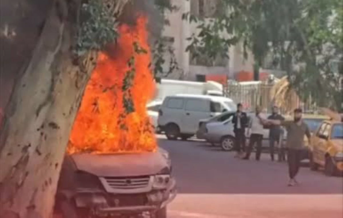 انفجار سيارة في دمشق خلال زيارة الرئيس الفرنسي إيمانويل ماكرون لدمشق - وسائل التواصل الاجتماعي