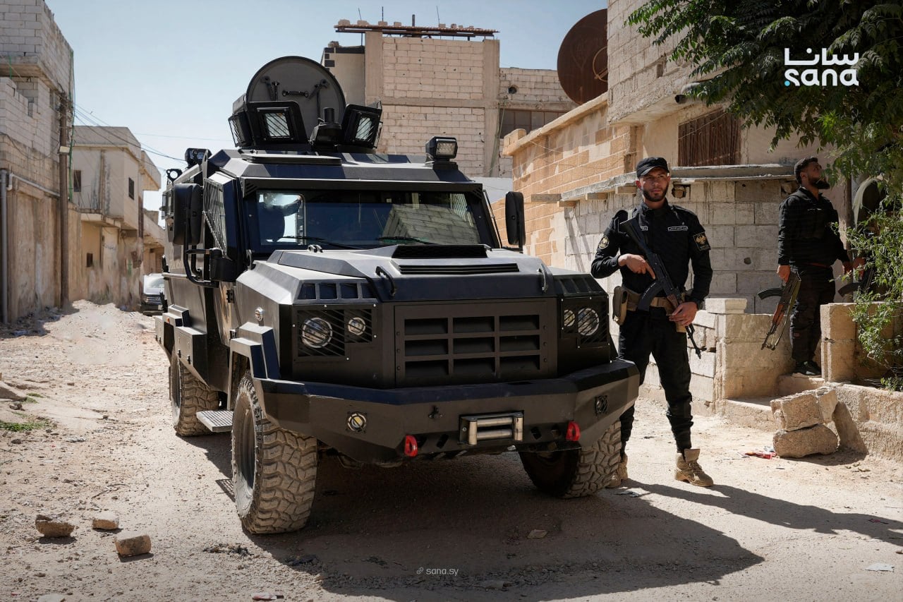 انتشار أمني في الصنمين بريف درعا بعد مقتل 3 عناصر من قوى الأمن - سانا