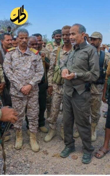 معارك غرب تعز ولحج تتصاعد قرب باب المندب.. والصبيحي يتفقد الجبهات