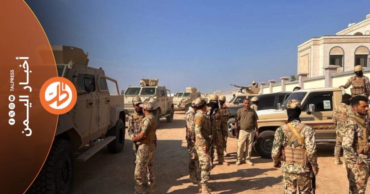 دخلت معركة غرب تعز والساحل الغربي مرحلة جديدة، بعدما تحولت القوات الحكومية والقوات المشتركة من احتواء الهجوم الذي شنته جماعة "الحوثي" الموالية لطهران، إلى هجوم مضاد، بالتزامن مع تقدم ميداني في أجزاء من ريف حيس ومفرق البرح، واستمرار القتال في المرتفعات المطلة على طريق تعز - المخا.