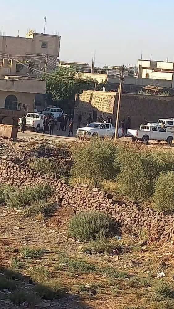 انتشار عناصر الأمن الداخلي في مدينة الصنمين بريف درعا - وسائل التواصل الاجتماعي