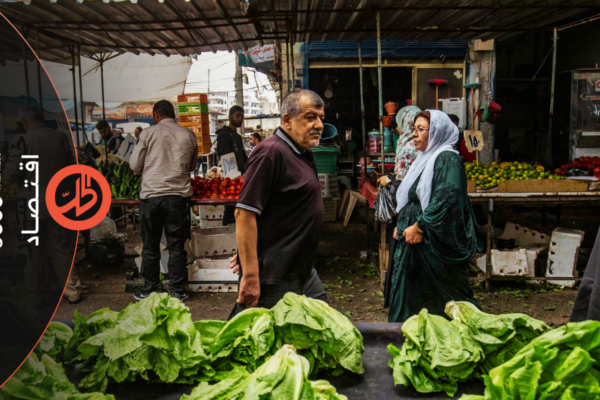 سعر الصرف والأسواق في سوريا.. لماذا يرتفع الدولار؟