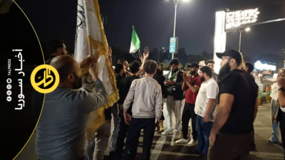 تجمع أمام فندق في دمشق بعد جدل سببه يوتيوبر عراقي.. أين دور الأمن؟